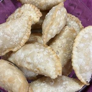 Mava Gujhia 1kg